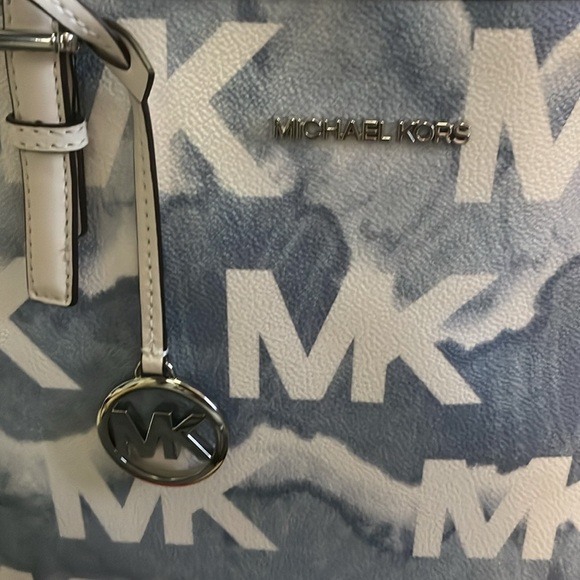 NWT Michael Kors Jet Set Blue Cloud Tote Bag - Picture 7 of 11
